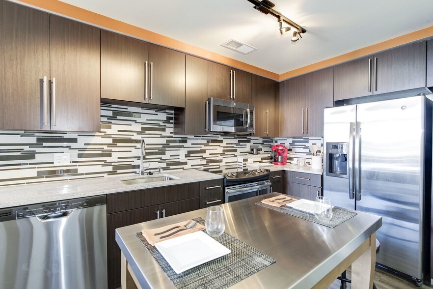 More Photos Of 625 H St NE, Washington Apartments For Lease