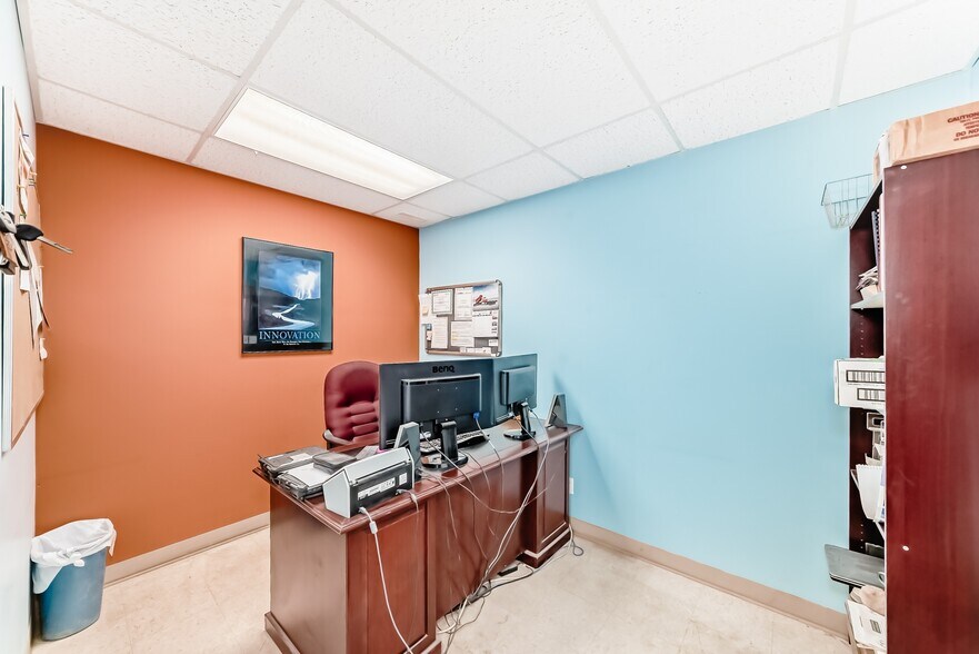 More Photos Of 116 Orchard Way, Strathmore Service For Lease