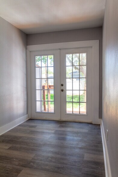 More Photos Of 3901 W Platt St, Tampa Assisted Living For Sale