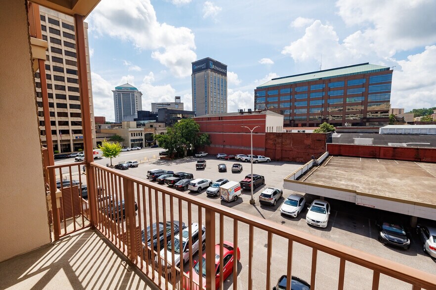 More Photos Of 79 Commerce St, Montgomery Apartments For Lease