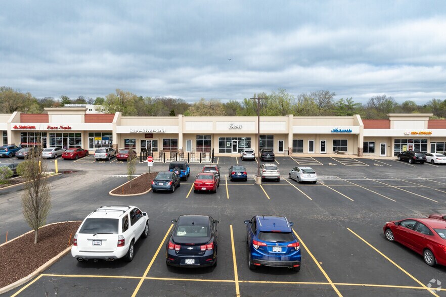 More Photos Of 621-703 Big Bend Rd, Manchester Storefront For Lease