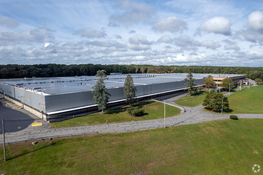 More Photos Of 1-10 Briggs Dr, East Greenwich Manufacturing For Lease