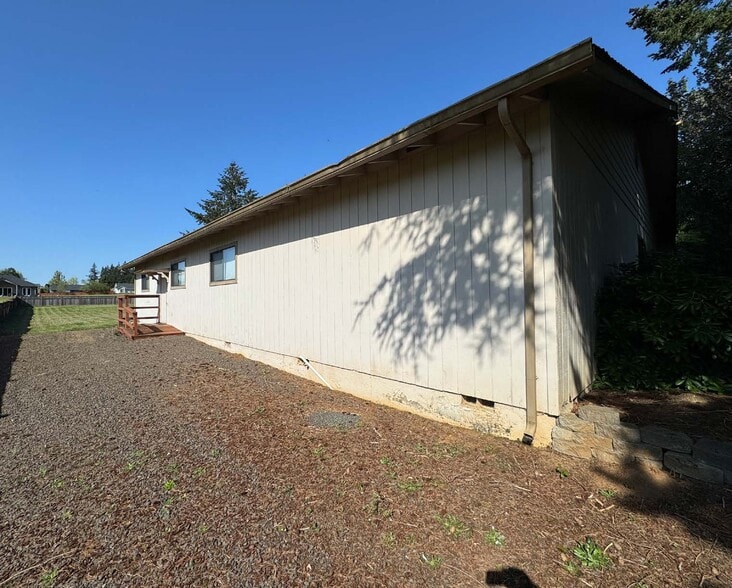 More Photos Of 14767 Henrici Rd, Oregon City Schools For Sale