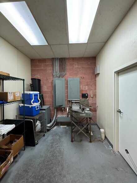 More Photos Of 210-212 Cambria Ave, Pleasantville Unknown For Lease