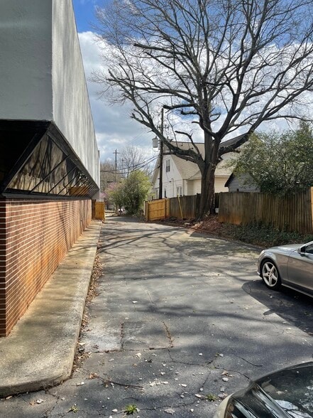 More Photos Of 2981 Church St, East Point Medical For Sale