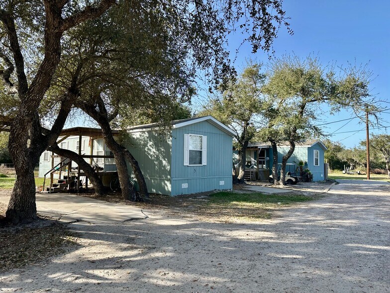 More Photos Of 1524 16th St, Rockport Manufactured Housing Mobile Home Park For Sale