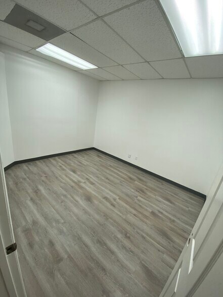 More Photos Of 13555 Automobile Blvd, Clearwater Medical For Lease