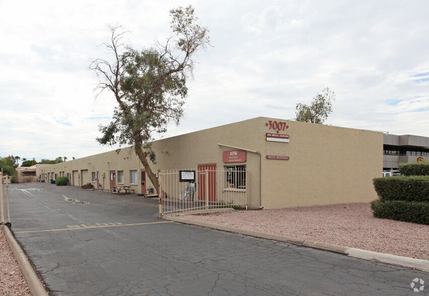 Primary Photo Of 3007 N 73rd St, Scottsdale Warehouse For Lease