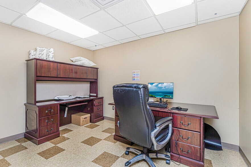 More Photos Of 705 86th St, Brooklyn Office Residential For Sale