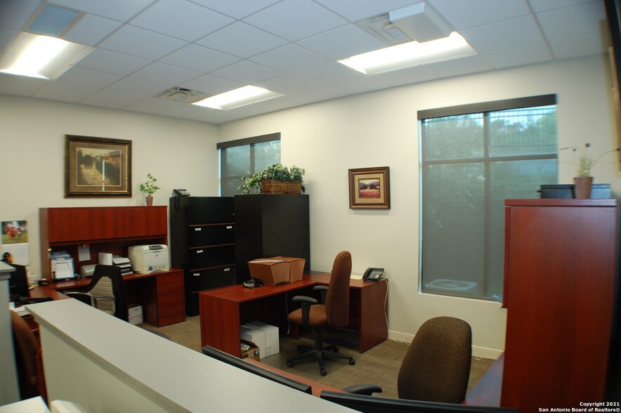 More Photos Of 6827 Camp Bullis Rd, San Antonio Medical For Sale