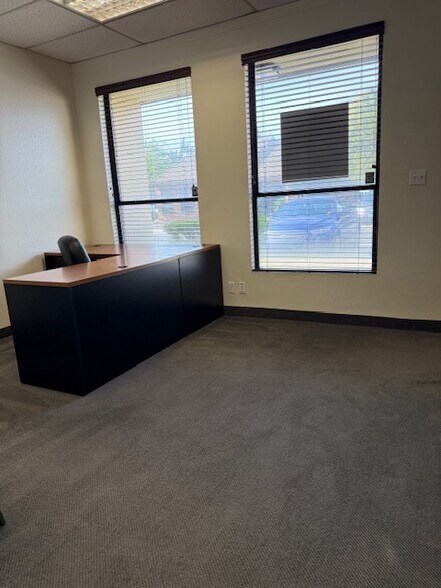 More Photos Of 4651 Quail Lakes Dr, Stockton Office For Lease