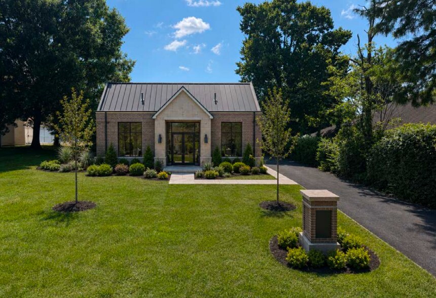 More Photos Of 9056 Montgomery Rd, Montgomery Office For Sale