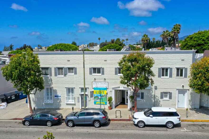 Primary Photo Of 11628 Barrington Ct, Los Angeles General Retail For Sale