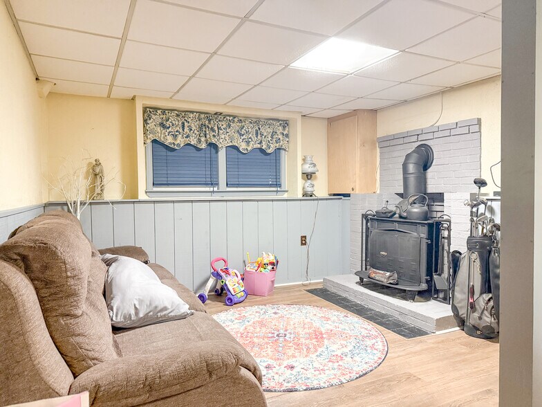 More Photos Of Bay Road, North Easton Specialty For Sale