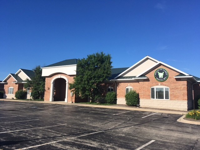 More Photos Of 2429 Randall Rd, Carpentersville Storefront Retail Office For Lease