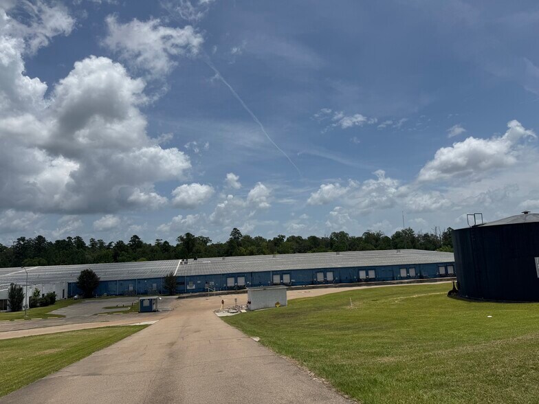 Primary Photo Of 6892 U S Highway 49, Hattiesburg Warehouse For Sale