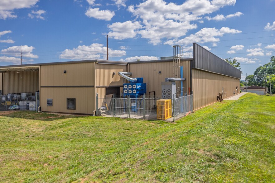 More Photos Of 75 Old Shoals Rd, Arden Industrial For Lease