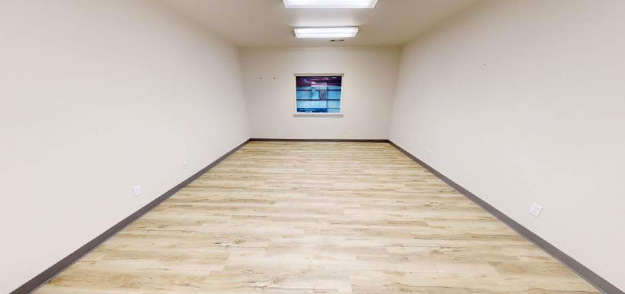 More Photos Of 1457A E Robinson Ave, Springdale Warehouse For Lease