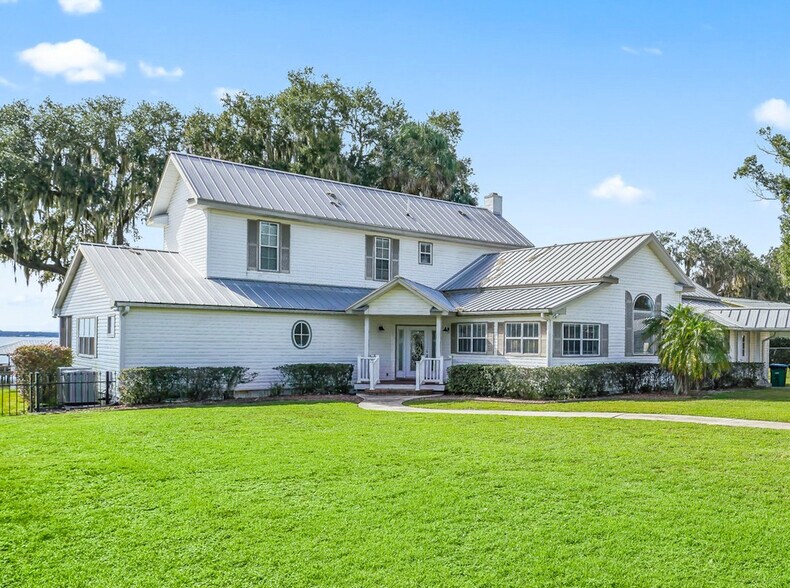 More Photos Of 12730 E Highway 25, Ocklawaha Specialty For Sale