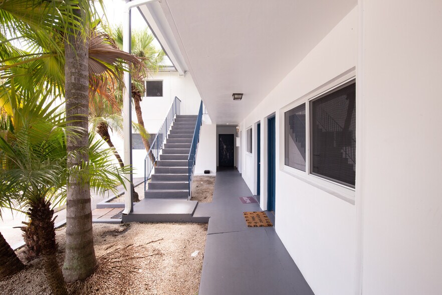 More Photos Of 13201 Memorial Hwy, North Miami Apartments For Sale