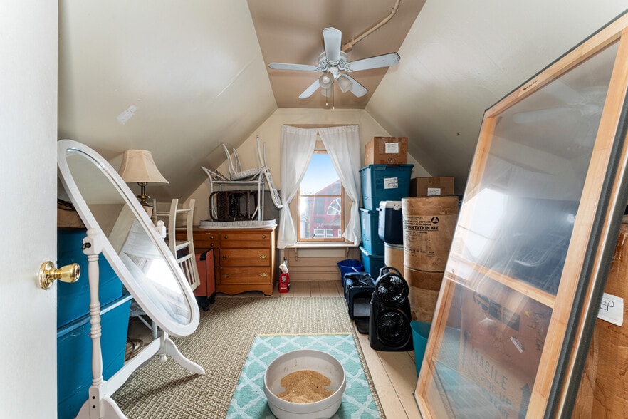 More Photos Of 19 Cottage St, Bar Harbor Storefront For Sale