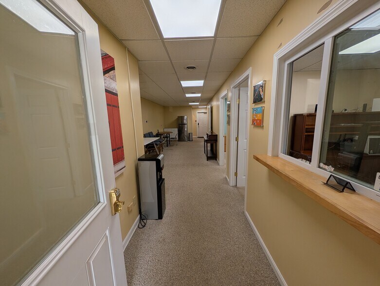 More Photos Of 42 Dover Point Rd, Dover Office For Lease