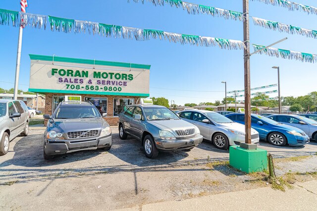 More Photos Of 7948 W 79th St, Bridgeview Auto Dealership For Sale