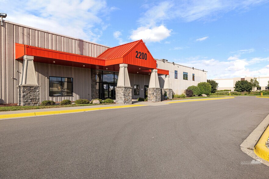Primary Photo Of 2200 W Highway 13 W, Burnsville Warehouse For Lease
