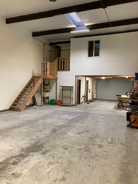 More Photos Of 2297-2317 American Ave, Hayward Warehouse For Sale