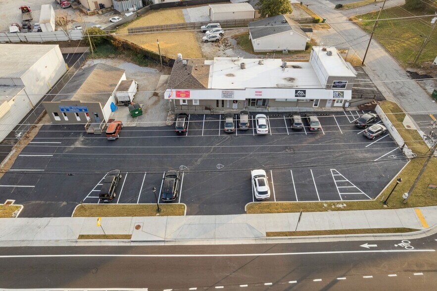 Primary Photo Of , Smyrna General Retail For Sale