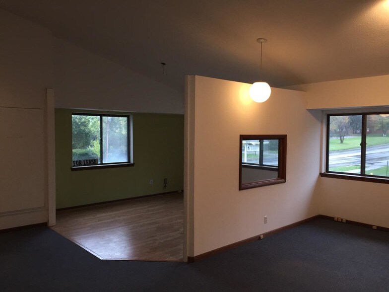 More Photos Of 2310 Packard Rd, Ypsilanti Medical For Lease