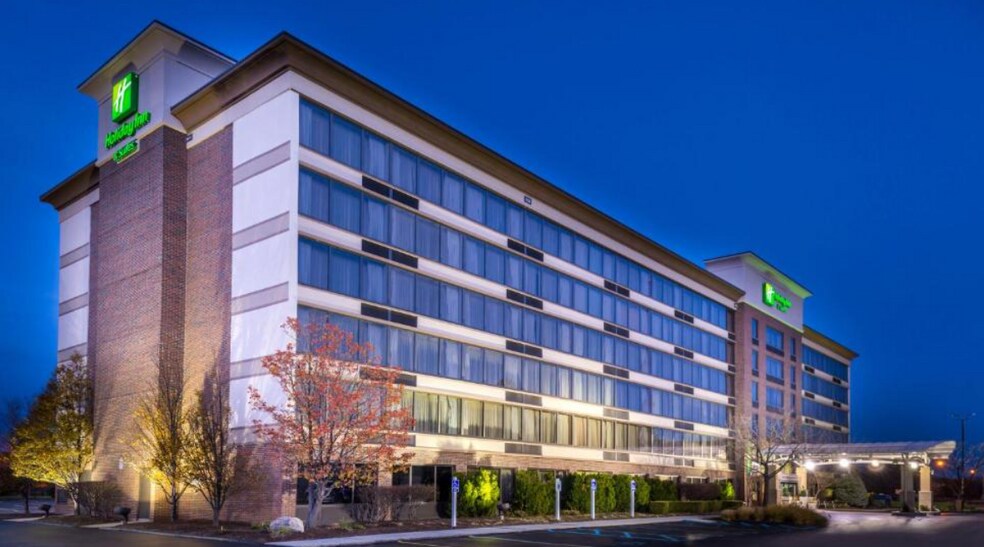 More Photos Of 30000 Van Dyke Ave, Warren Hotel For Lease