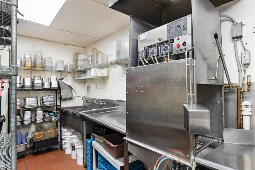 More Photos Of 7515 S US Highway 31, Alanson Restaurant For Sale