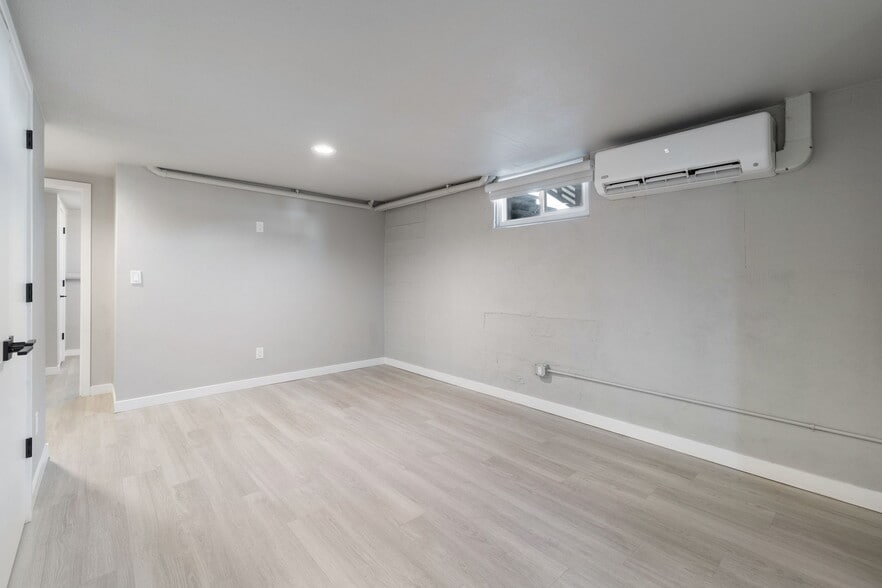 More Photos Of 943 S Wells Ave, Reno Specialty For Sale