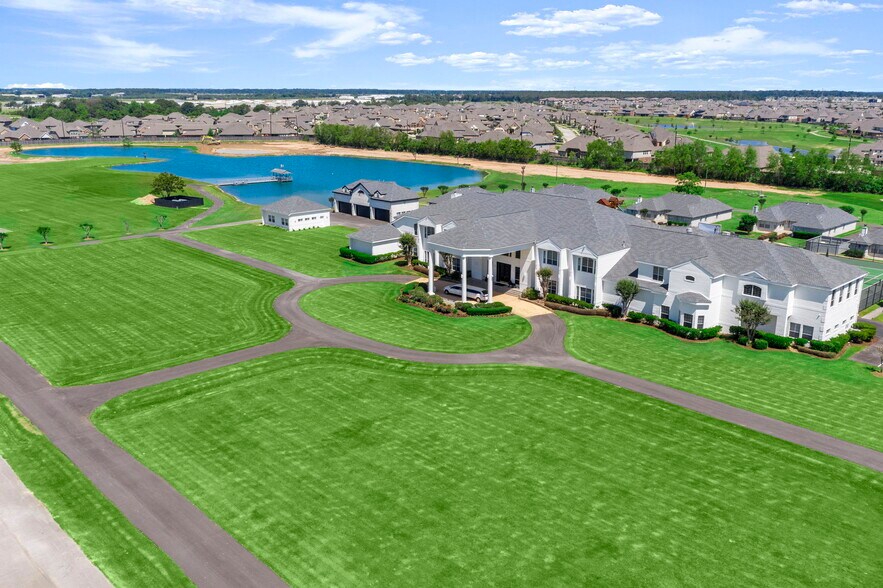 More Photos Of 19525 Doerre Rd, Spring Lodge Meeting Hall For Sale