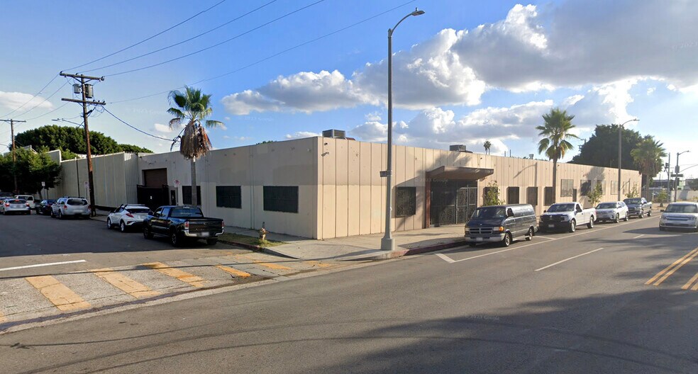 Primary Photo Of 3660 S Hill St, Los Angeles Manufacturing For Lease