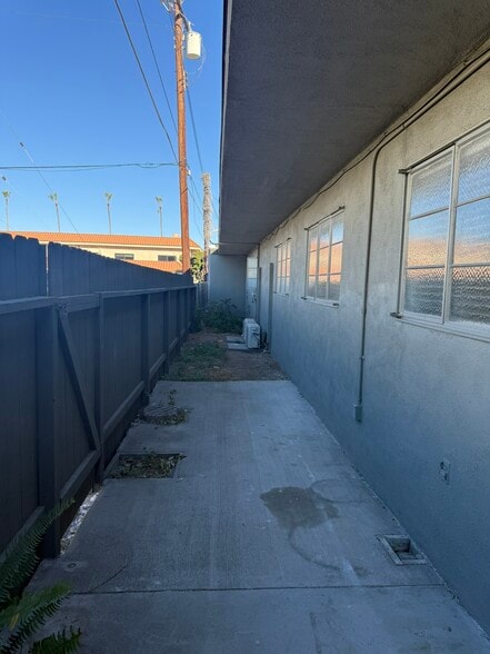 More Photos Of 1500 E Katella Ave, Orange Medical For Lease