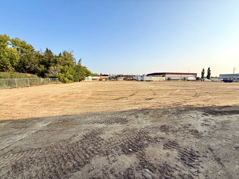 More Photos Of 8 Van Der Horn Way, Red Deer County Industrial For Lease