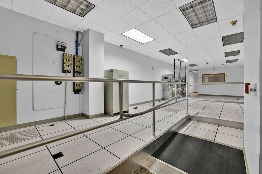 More Photos Of 7350 Campus Dr, Colorado Springs Office For Sale