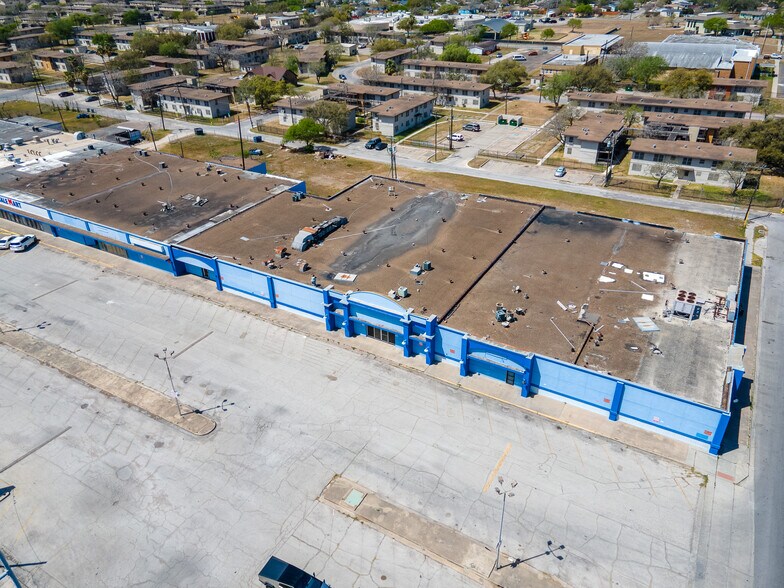 More Photos Of 3211 Ayers St, Corpus Christi Storefront For Sale