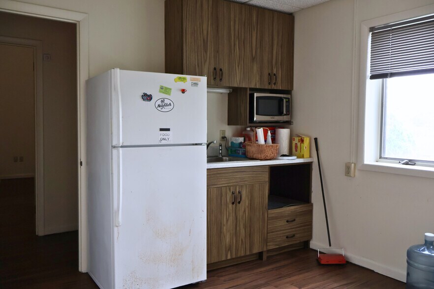 More Photos Of 1108 E Chocolate Ave, Hershey Medical For Sale