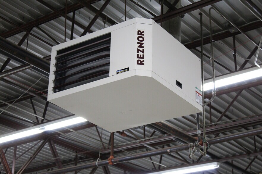More Photos Of 7115-7149 Shady Oak Rd, Eden Prairie Light Manufacturing For Lease