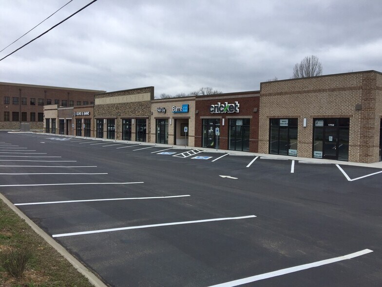 More Photos Of 1762 N Mount Juliet Rd, Mt Juliet Storefront For Lease