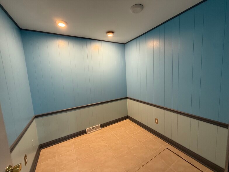 More Photos Of 7330 Indianapolis Blvd, Hammond Medical For Lease