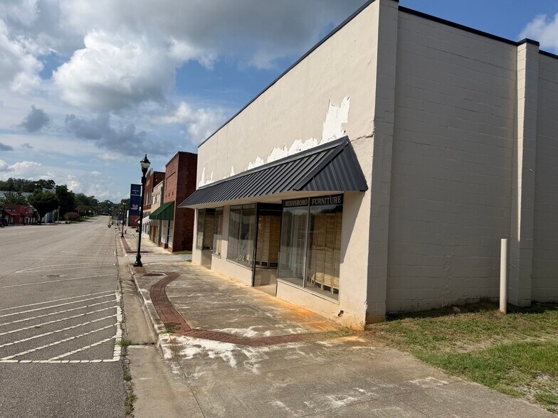 More Photos Of 112 N Congress St, Winnsboro Flex For Sale