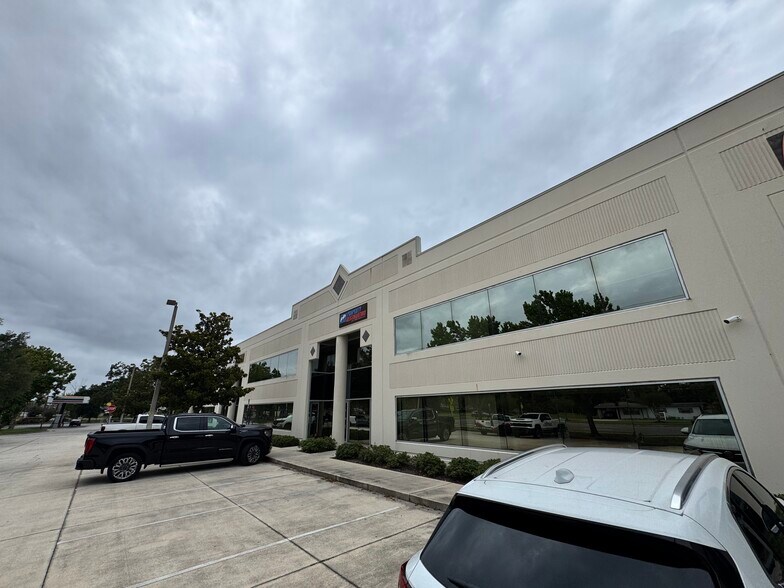 More Photos Of 4333 Silver Star Rd, Orlando Warehouse For Sale