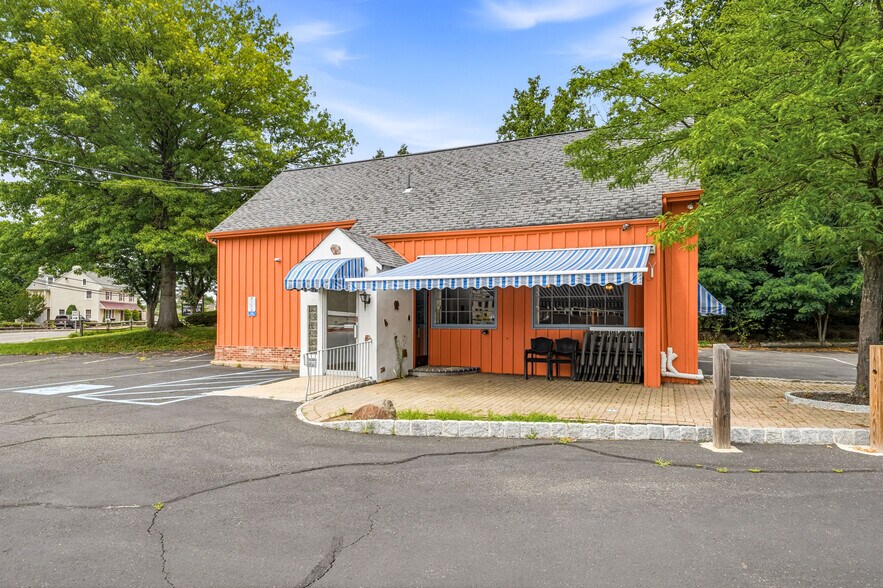 Primary Photo Of 924 N Bethlehem Pike, Ambler Restaurant For Sale