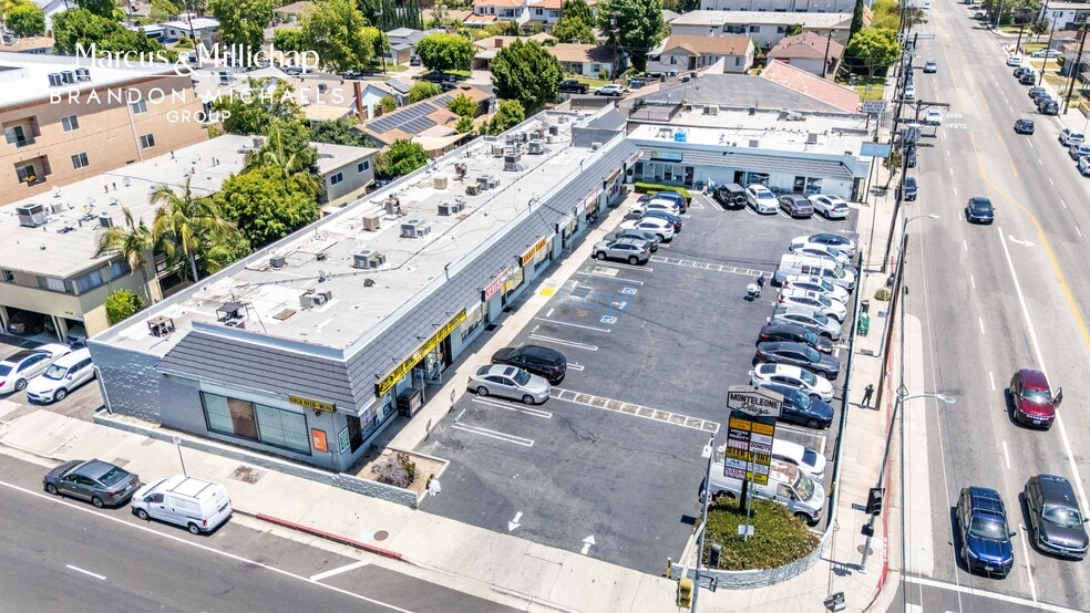 More Photos Of 12439-12463 Oxnard St, North Hollywood Storefront For Sale
