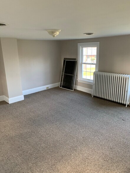 More Photos Of 754 S DuPont Hwy, Smyrna Office For Lease