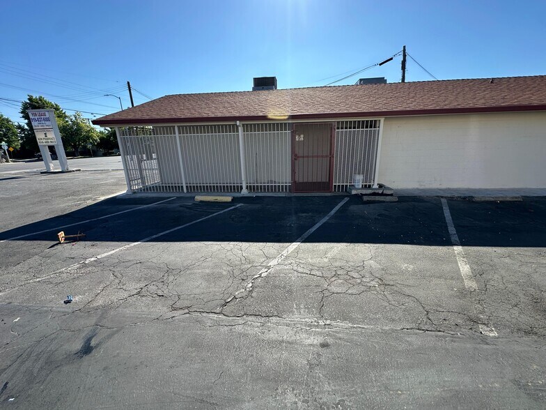 More Photos Of 5026 Fruitridge Rd, Sacramento Medical For Lease